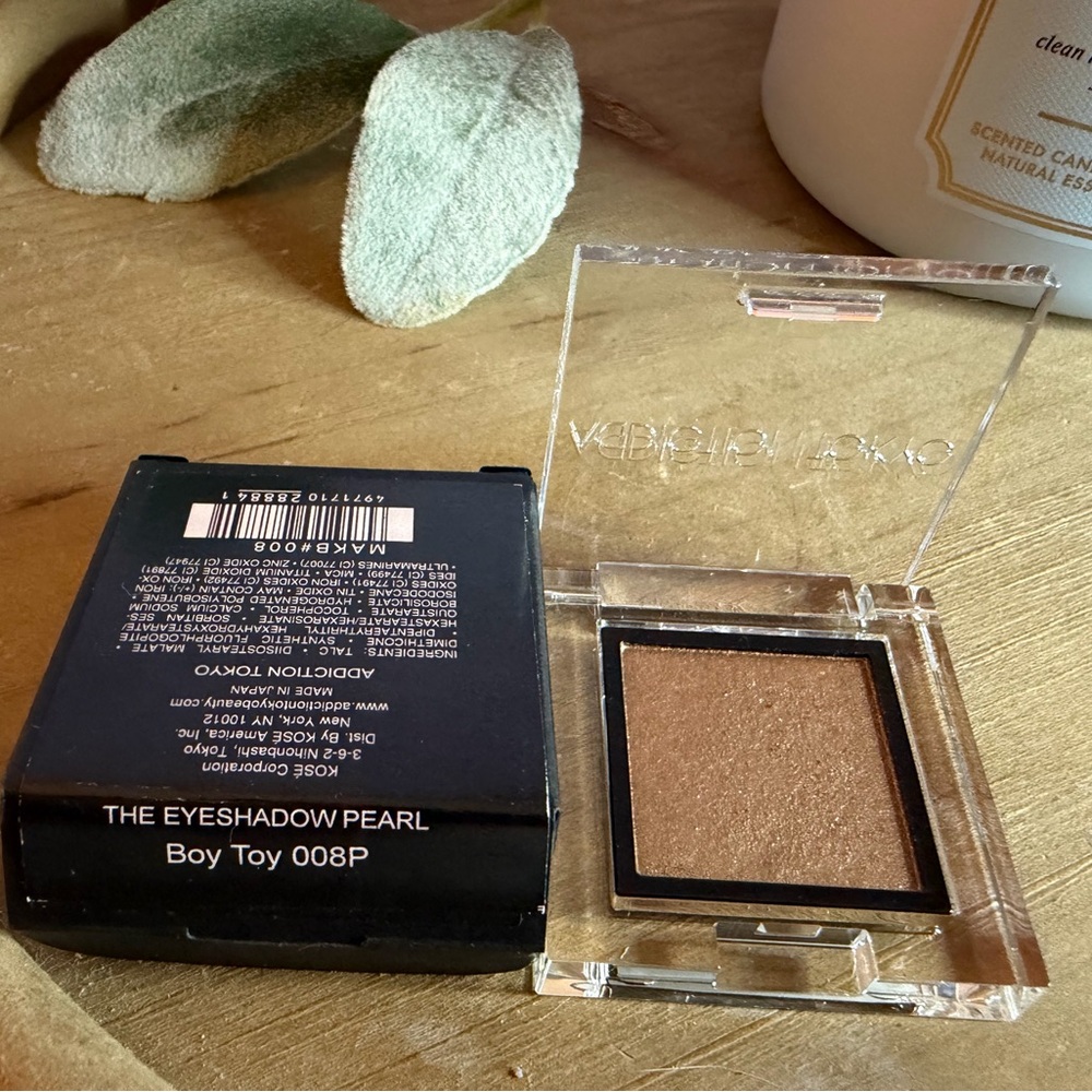 Viseart Boy Toy Eyeshadow - Shimmering Gold
